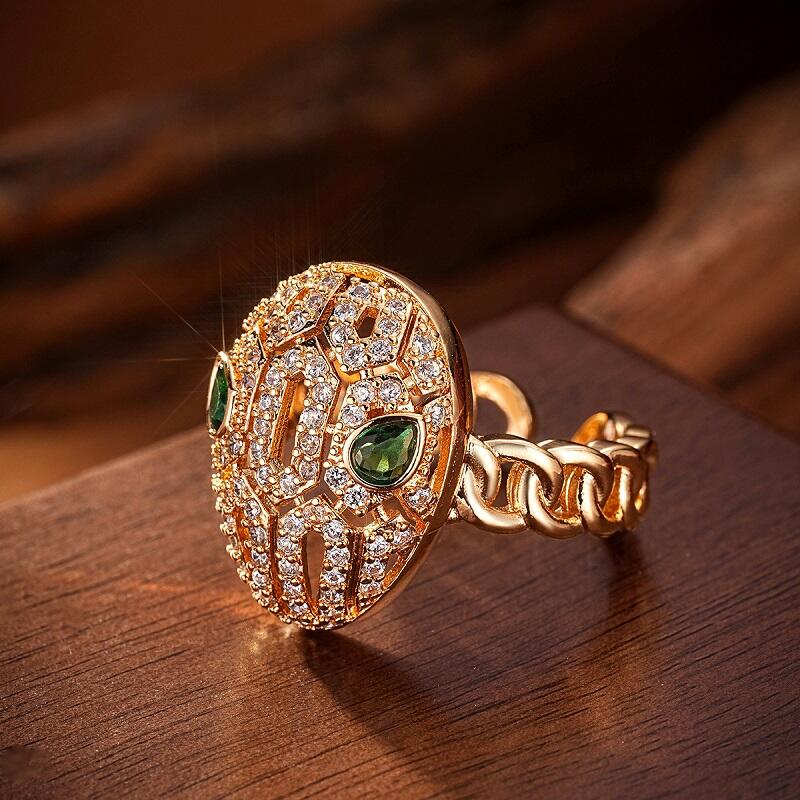 Step into a world where luxury meets elegance with YongxiJewelry's green zircon & rhinestone ring 💫 Elevate every look instantly! Explore more at YongxiJewelry.com ✨ #EleganceRedefined  #RhinestoneJewelry #GoldRing
#WomensAccessories #FashionJewelry #StatementRing