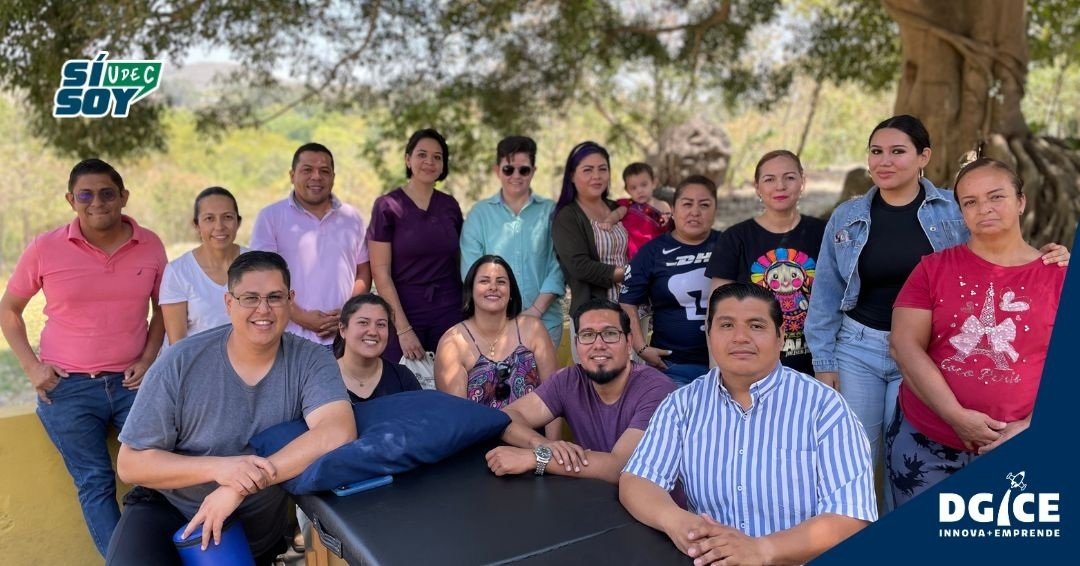 Erolmac's tweet photo. Con el taller organizado por la DGICE, aprendimos mucho sobre la higiene de columna y cuidados para mejorar nuestra postura en nuestro trabajo para el manejo del estrés. https://t.co/J44lKvkitX