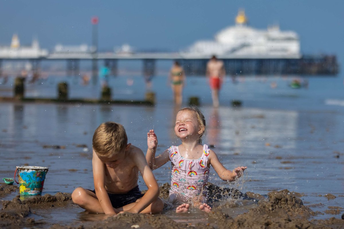 Eastbourne has been named in the Top 10 Most Affordable and Popular Staycation Destinations in the UK 🎉 Plan your staycation to Eastbourne: tinyurl.com/ypwm7hte The study by Aqua was based on Google searches, TikTok hashtag views and accommodation prices.