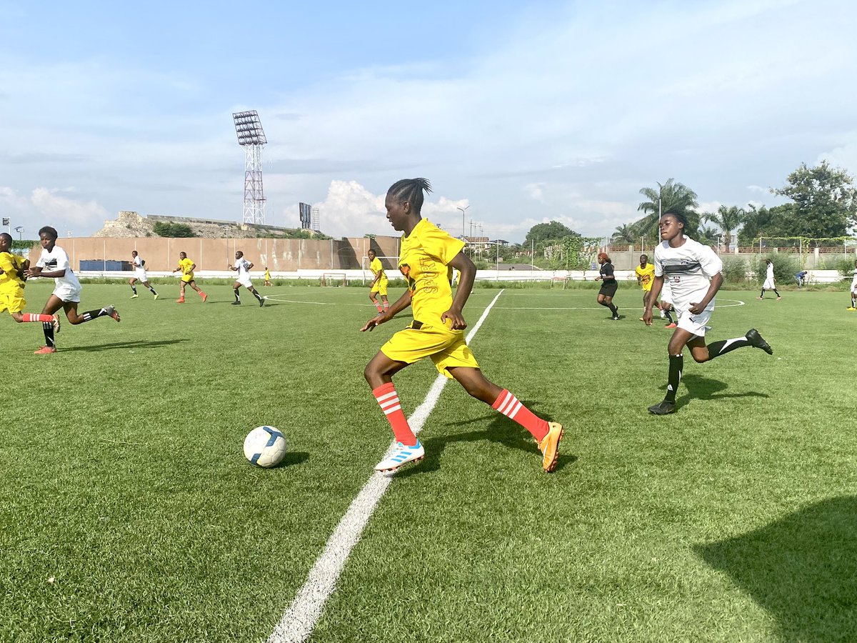Benedangita's tweet photo. FCF DÉNIS SPORT VS FCF FOREVER
Score :2-4
#creditphoto📸moi https://t.co/Yfc8v1Dckv