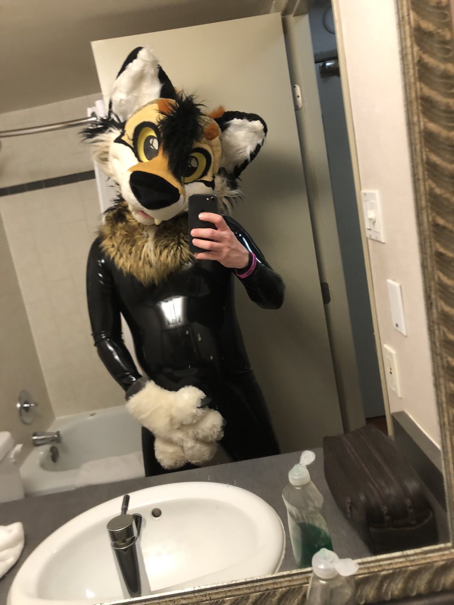 More shiny pics from last night #SqueakySaturday