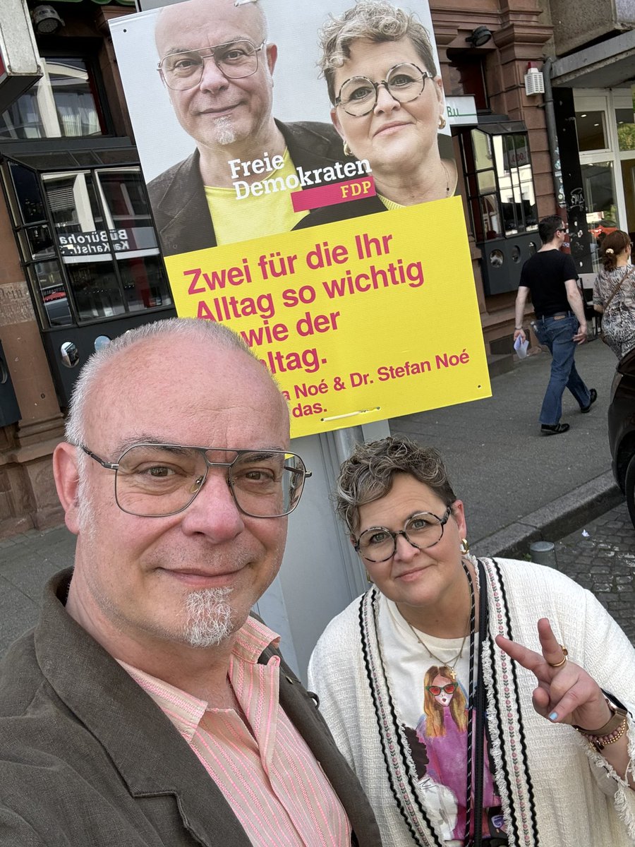 Liberaler Wahlkampf-Auftakt der <a href="/FDPKarlsruhe/">FDP Karlsruhe 🇪🇺</a> mit Staatssekretär Michael <a href="/EUTheurer/">Michael Theurer</a> MdB am 13.04.24

Als Kandidat auf Listenplatz 4 der Wahl zum Gemeinderat Karlsruhe stehe ich für moderne, urbane Mobilität, Gesundheitsversorgung vor Ort und einen starken Einzelhandel. 

Danke an