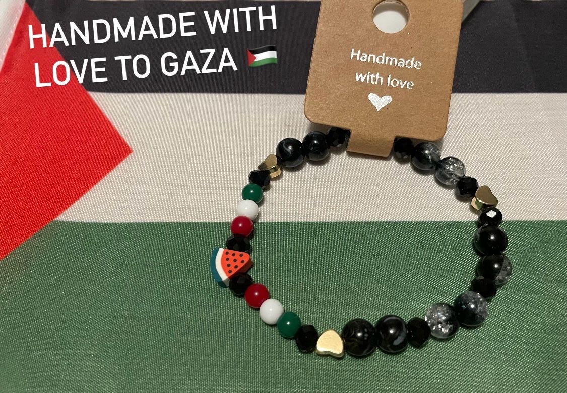 The wind blew, the bracelets flew off the shelves and today we reached our first keffiyeh target - £700 - off to Medical Aid for Palestinians next week. Now we collect for keffiyeh 2. 🏴󠁧󠁢󠁳󠁣󠁴󠁿🇵🇸 #CeasefireNOW