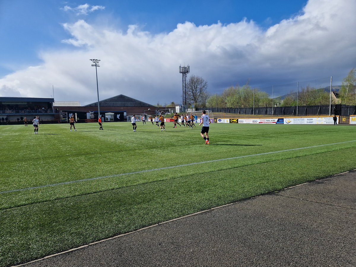 A hard-earned point at a difficult ground for Montrose, ahead of a vital game on Tuesday. Mad weather conditions today. Entertaining games v Alloa this season.