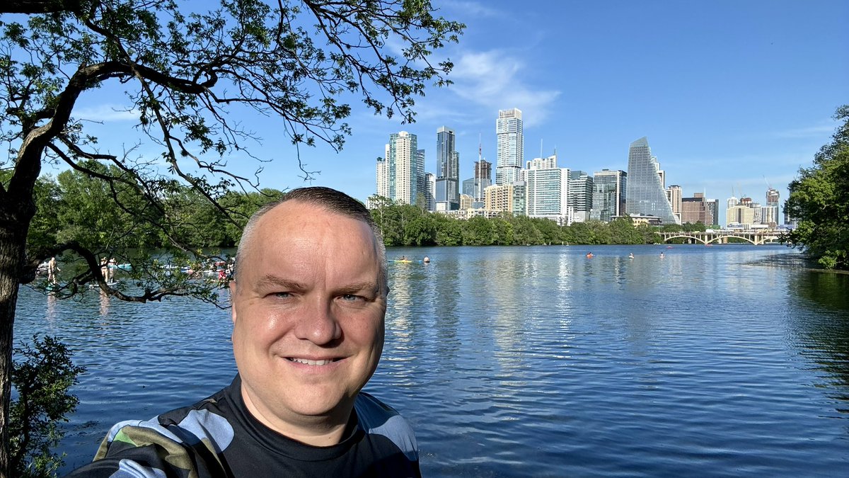 Well, #Austin #TX… it was a quick visit but a fun one. Definitely want to come back!
Now to make the trek via San Antonio to Houston today… the flight back home leaves tomorrow.

#ShareYourTravels