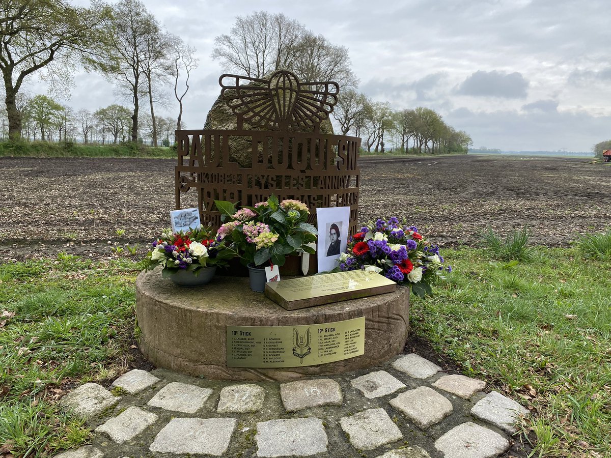 Memorial 40-45 Kapelle tweet media