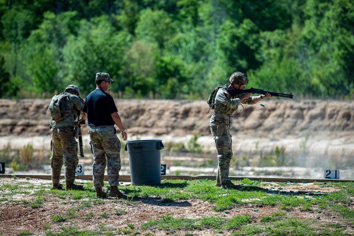 4thInfDiv's tweet image. Day #2 of the 2024 Best Ranger Competition is happening, and Ivy's Team #9 is still in the hunt! Yesterday they completed the three-gun range where they used pistol, rifle and shotgun to engage targets. 🎯 Keep up the fire 🔥 Team Ivy! 

 #LethalTeams 
#bestrangercompetition