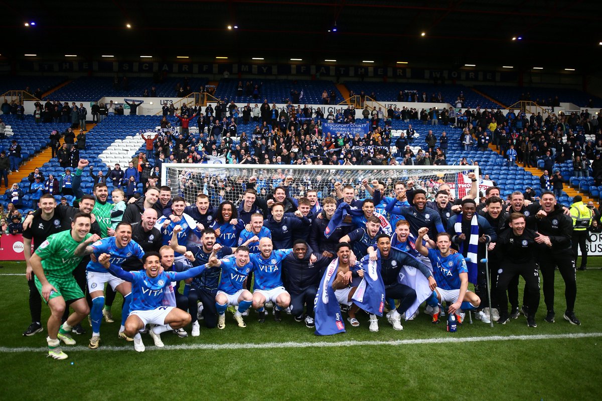 Sky Bet League Two tweet media