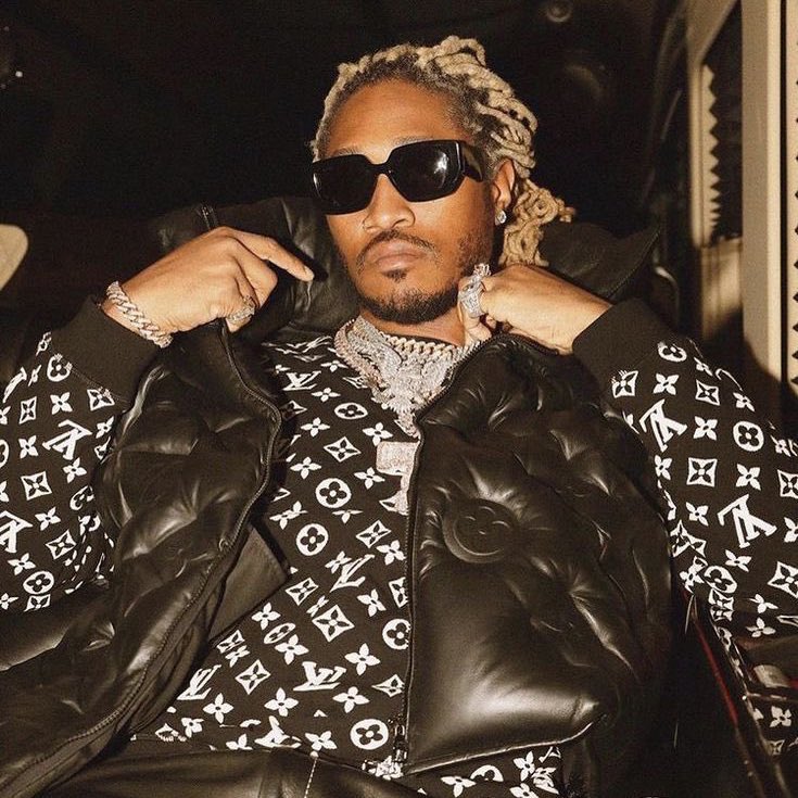 HipHopAllDay's tweet photo. "I could never be nobody number one fan, your first number one had to put it in your hands, you boys can’t get booked outside America for none, Im the hit-maker y'all depend on" 

Drake's bars towards Future on his leaked diss track ✍️ https://t.co/NX6dE2Tx74