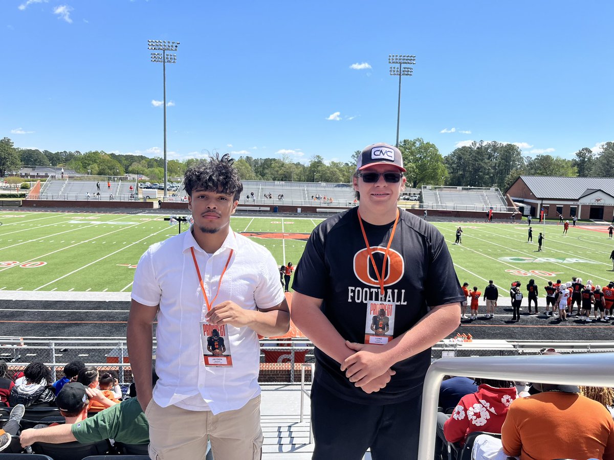 ‘25 Luke Cecil and ‘25 Jayden Medley on a visit at @GoCamelsFB today.