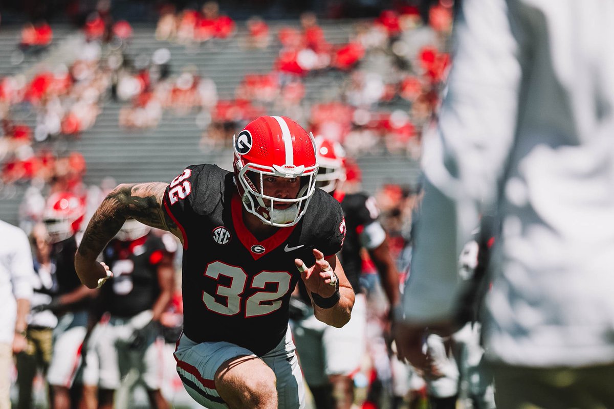 🔴 or ⚫️❔ #GoDawgs | #GDay