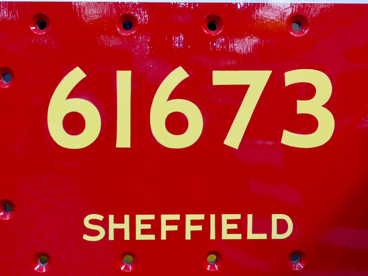 New steam engines, being built in Sheffield! This morning I went to an open day at CTL Seal in Ecclesfield to see the progress of two new steam locomotives being constructed there: Clan Class “Hengist” by <a href="/TheClanProject/">THE 'CLAN' PROJECT - 72010 'HENGIST'</a>, and B17 “Spirit of Sandringham” by <a href="/B17SLT/">The B17 Steam Locomotive Trust</a> 😎 #Sheffield