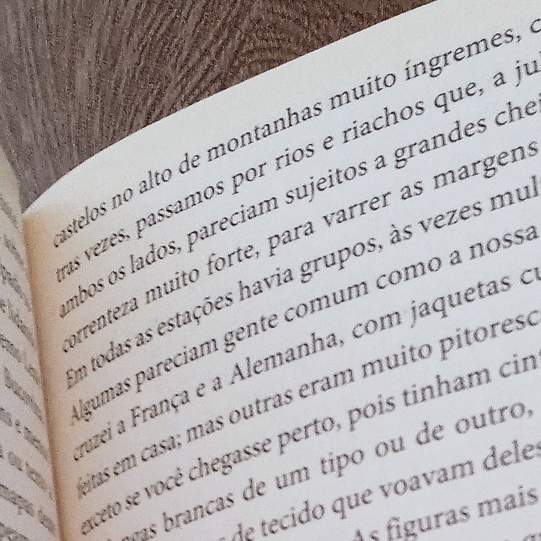 mais um pouquinho pra cima e o texto fugia do livro