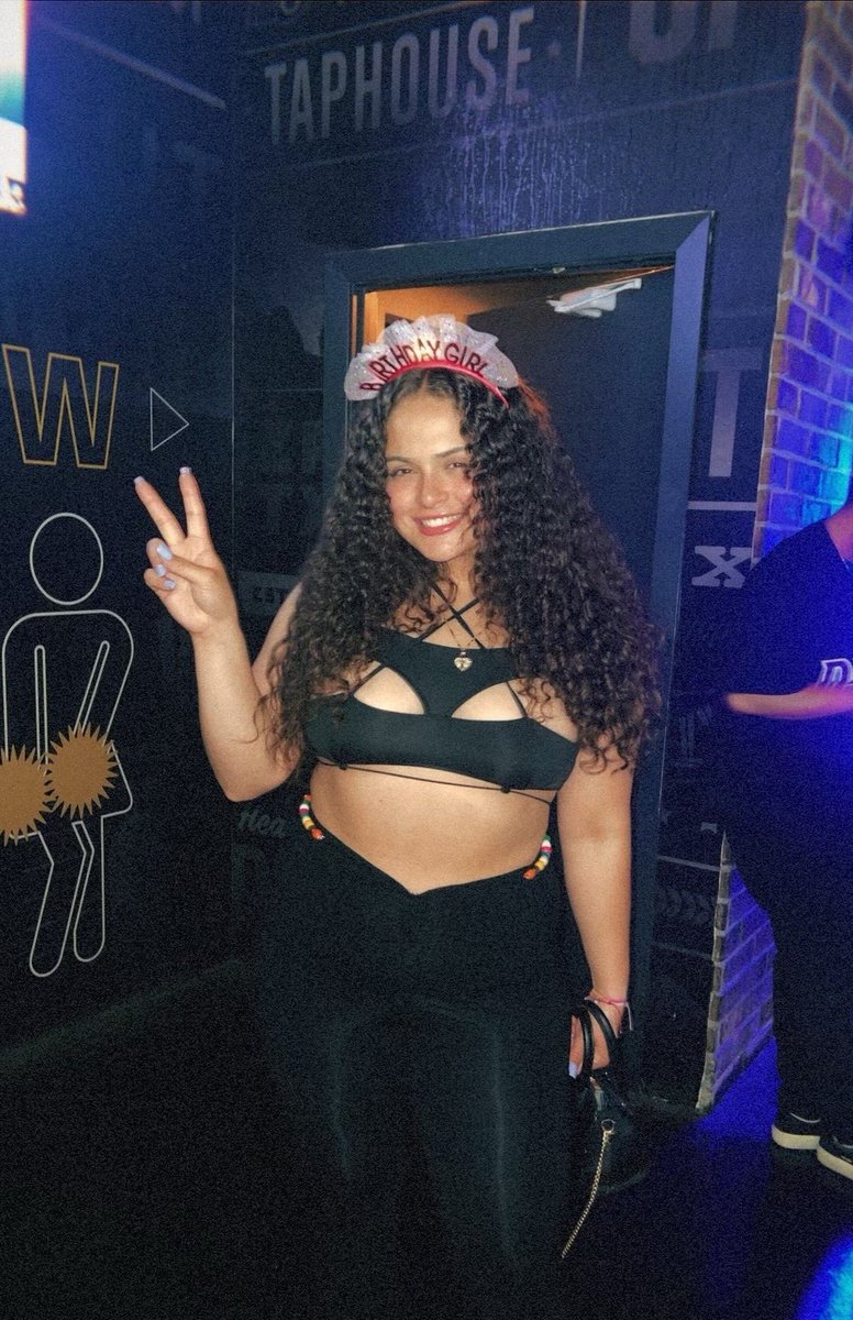 _celesterb's tweet photo. 26 feeling a lil different, but a good different❤️‍🔥 #bdayrecap #ariesszn #runningthru26withmywoes https://t.co/PG1Vkdb1Py