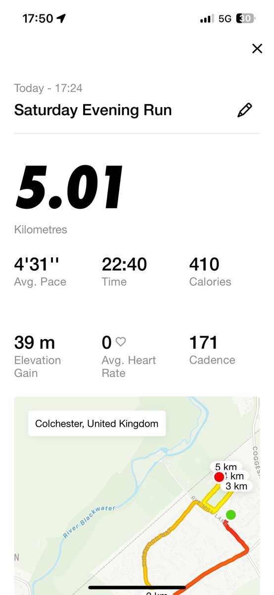 seanmarks10's tweet image. What a result for @MUFCYorkRoad 👌🏻 celebrated with a 🏃🏻 on grass….never again 🤣🤣🤣 #slow #bootson