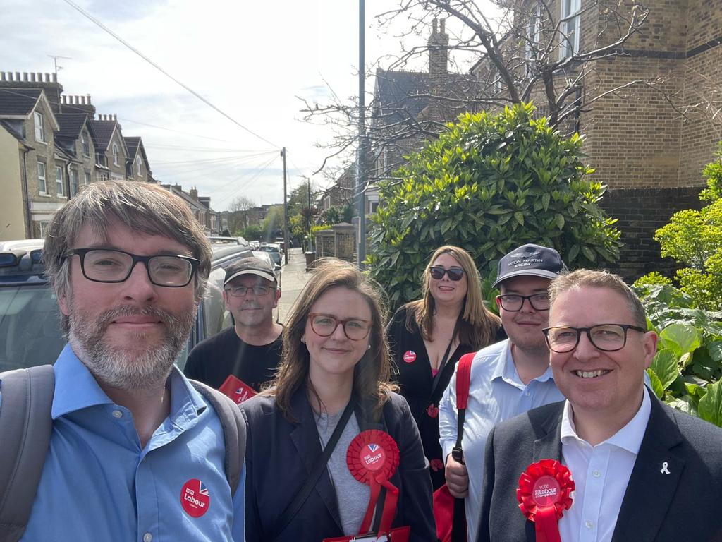 Great response today from residents in #Strood for my pledges in the #KentPCCElection on #2May with @LaurenREdwards the brilliant @RSLabour candidate for Parliament & the team. Lots of good conversations to follow up on thank you to everyone who spoke with us #LennyRolles4KentPCC