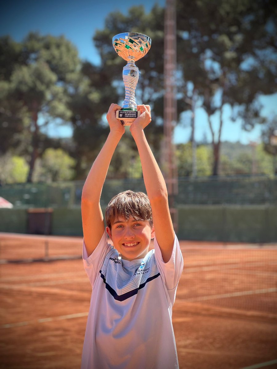 💙🎾🏆 David Rak, subcampeón del Torneo Wilson Infantil Categoría Bronce de Stadium Casablanca. Enhorabuena, David!! #RZCT #somosRZCT #tenis