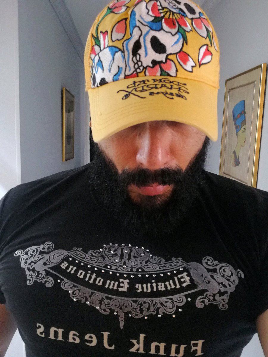Jupitercolt's tweet photo. Hey bebecitos 💪🏻😈💪🏻, que tal me queda el amarillo💛🌞? Los leo⬇️🔥 https://t.co/i6prsJF3gX