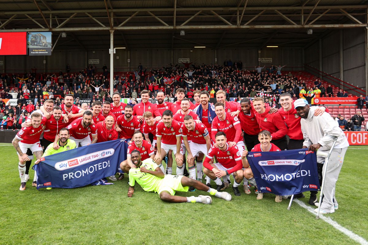 Sky Bet League Two tweet media