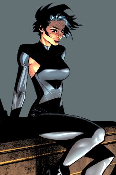 Belén Ortega’s Catwoman can bench press me