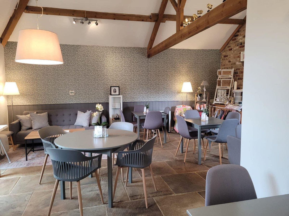 HazelwoodFarm's tweet image. Wow - we are so lucky to have The Bakehouse Yorkshire on our doorstep. A walk across the fields to this heavenly cake and coffee stop! #crayke #bakehouseyorkshire #SupportLocal