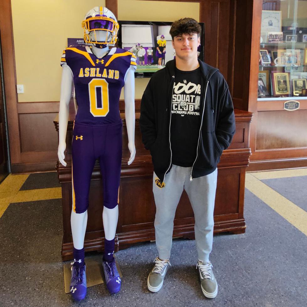 Had a great time at @AshlandFB spring practice! Great to be on campus. @JimCordle63 @Coach_Orsini @ajnickoli @GoldenBears_FB @jbutermore2