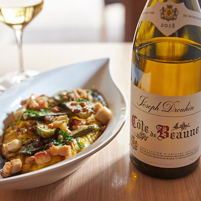 What better way to embrace the full swing of Spring than with @maisonjosephdrouhin Côte de Beaune and a delicious pairing of seasonal vegetables☀🍇