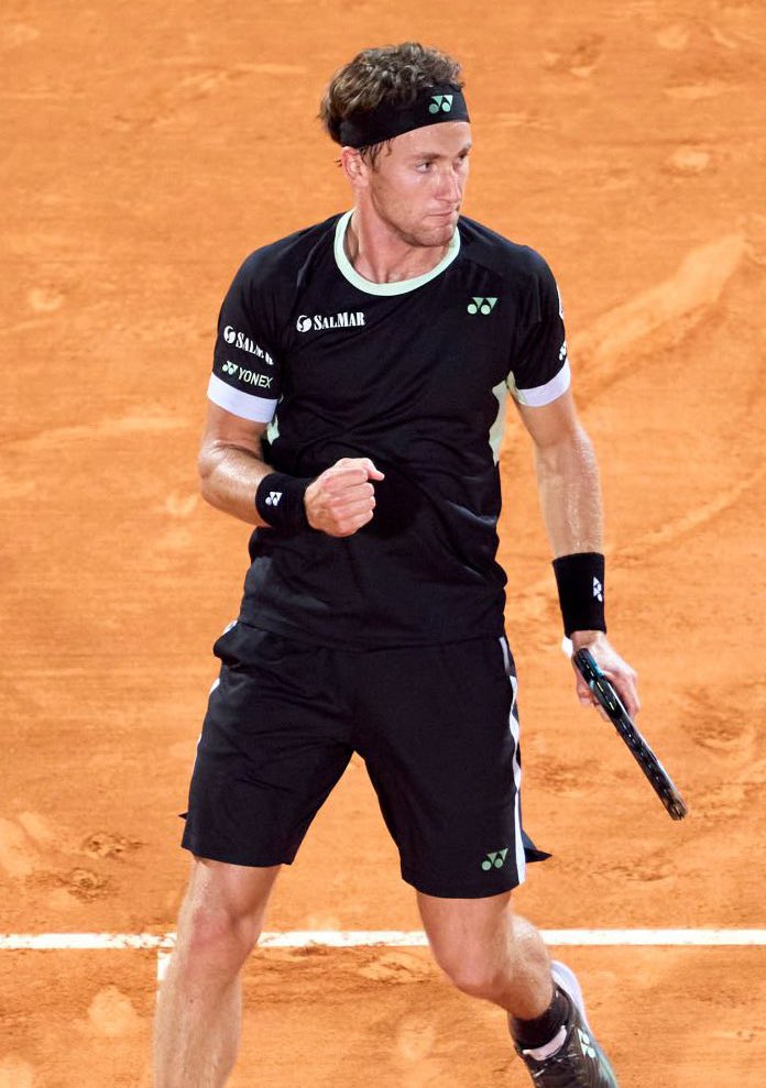 Casper Ruud es FINALISTA del Masters 1000 de Montecarlo 🔝

El noruego derrotó a Novak Djokovic por 6-4, 1-6 y 6-4.

Va por su primer torneo grande.