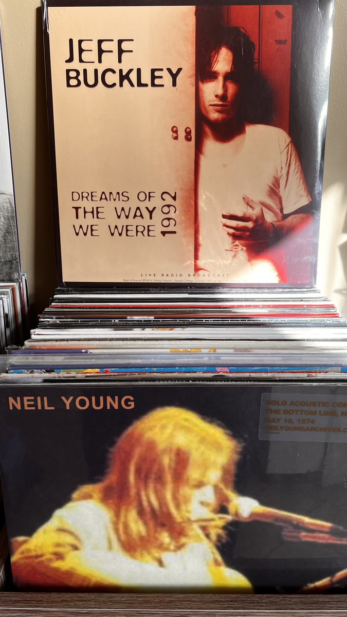 We love stocking our favourite singer  songwriters on beautiful vinyl ❤️

@Lloyd_Cole @LeonardCohenSay 
@mary_coughlan4 @amywinehouse @bobdylan 
@JeffBuckley @MickFlannery 
@Neilyoung 

#Vinyl #Singer #Songwriter #Love #Music #Connemara #Ireland