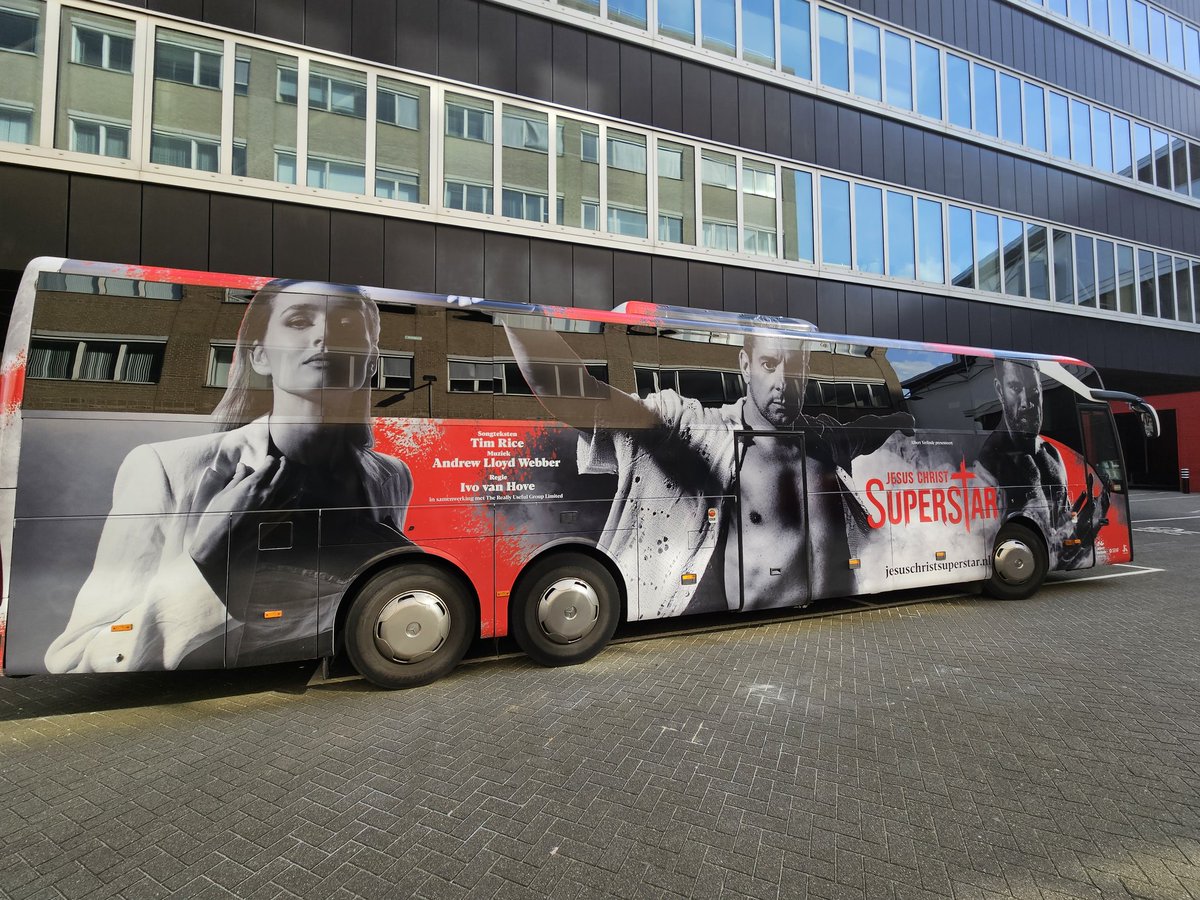 AnitaPeeters's tweet photo. Vanmiddag naar #JesusChristSuperstar geweest #indrukwekkend met #jeanguMacrooy #EdwinJonker en anderen #fenomenaal zoo Genoten dank! โค๏ธ @ChasseTheater ๐ ๐๐๐ #musical #uitgaan #ontspannen wat 'n lieve jongen ook #Jeangu en erg lang ๐คฃ jij was #briljant jongeman! โ๏ธ๐ https://t.co/D4TpsPT1hl