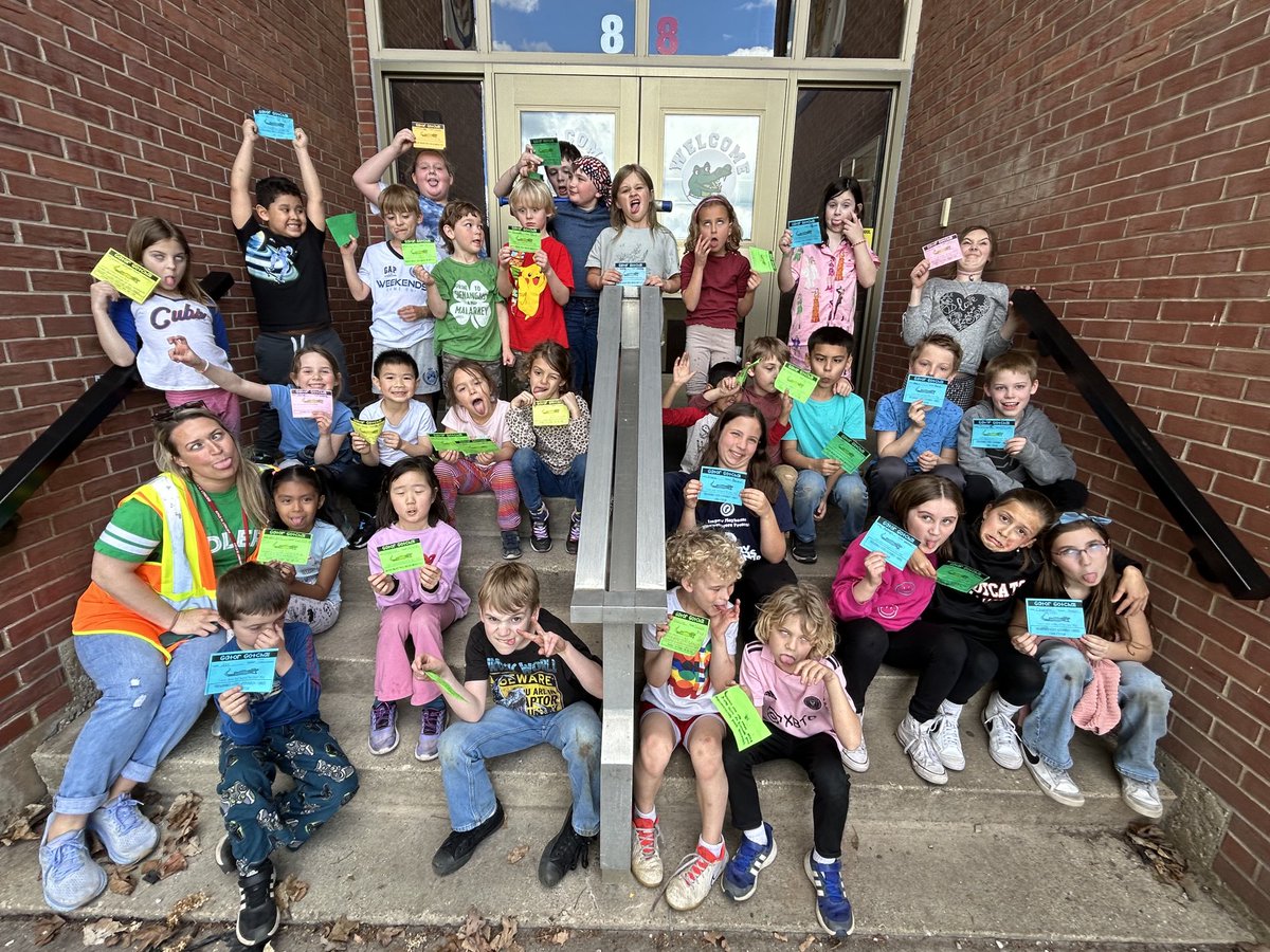 ⁦@AdlerD70⁩ GATOR GOTCHA extra recess crew for March and early April 💚🐊 # PBIS #KindnessMatters ⁦@LibertyvilleD70⁩