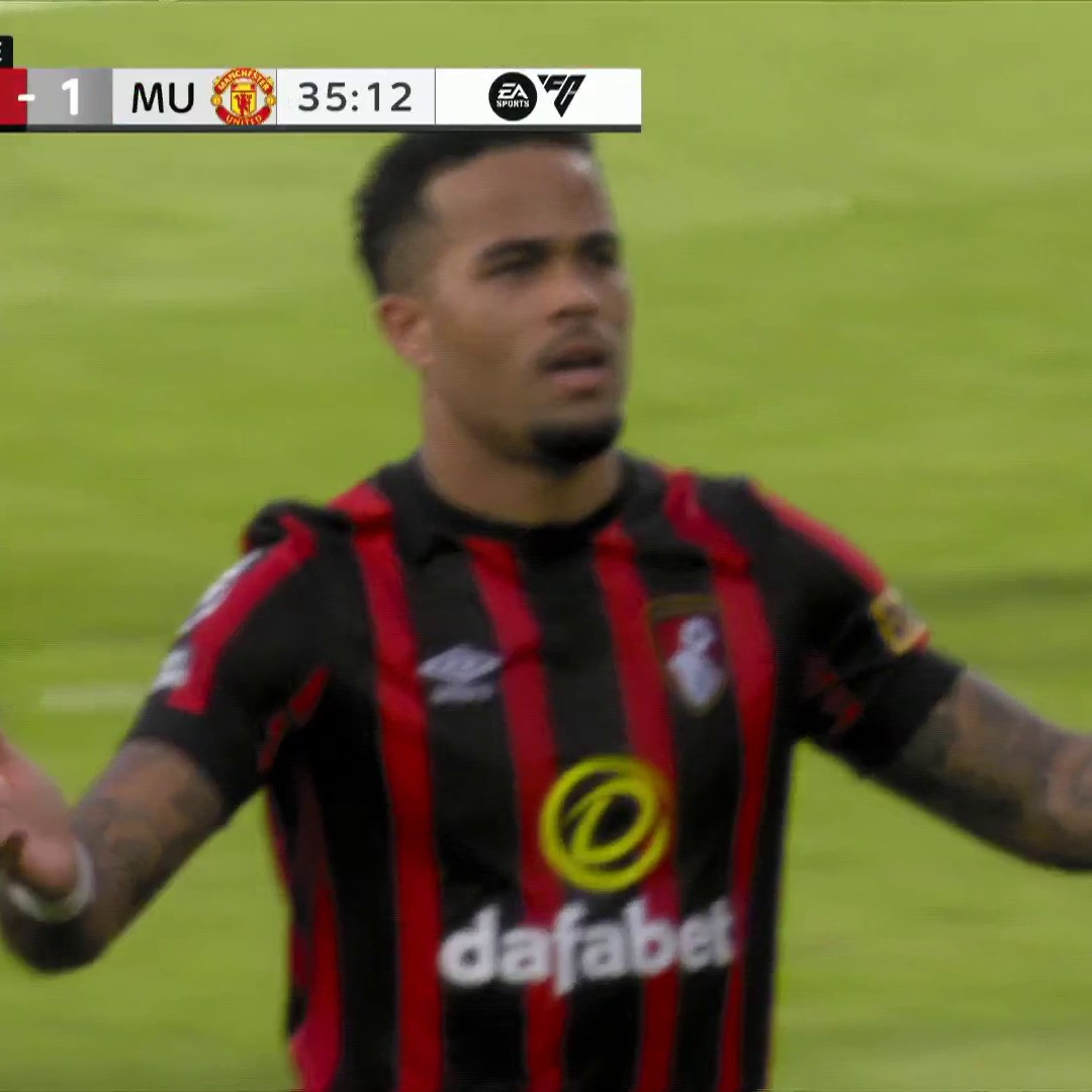 Bournemouth restore their lead in the blink of an eye! Justin Kluivert fires past Andre Onana to make it 2-1! 👀