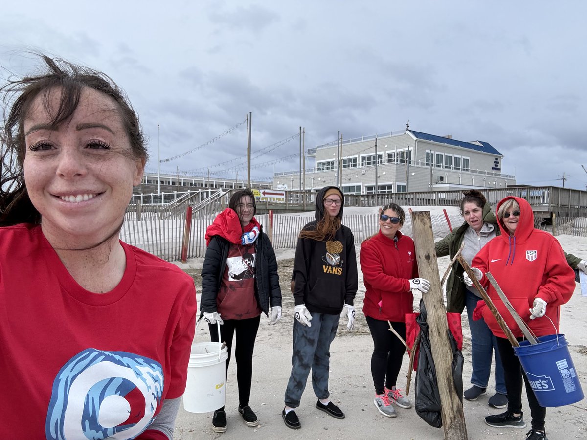 Sandy Hayes tweet media