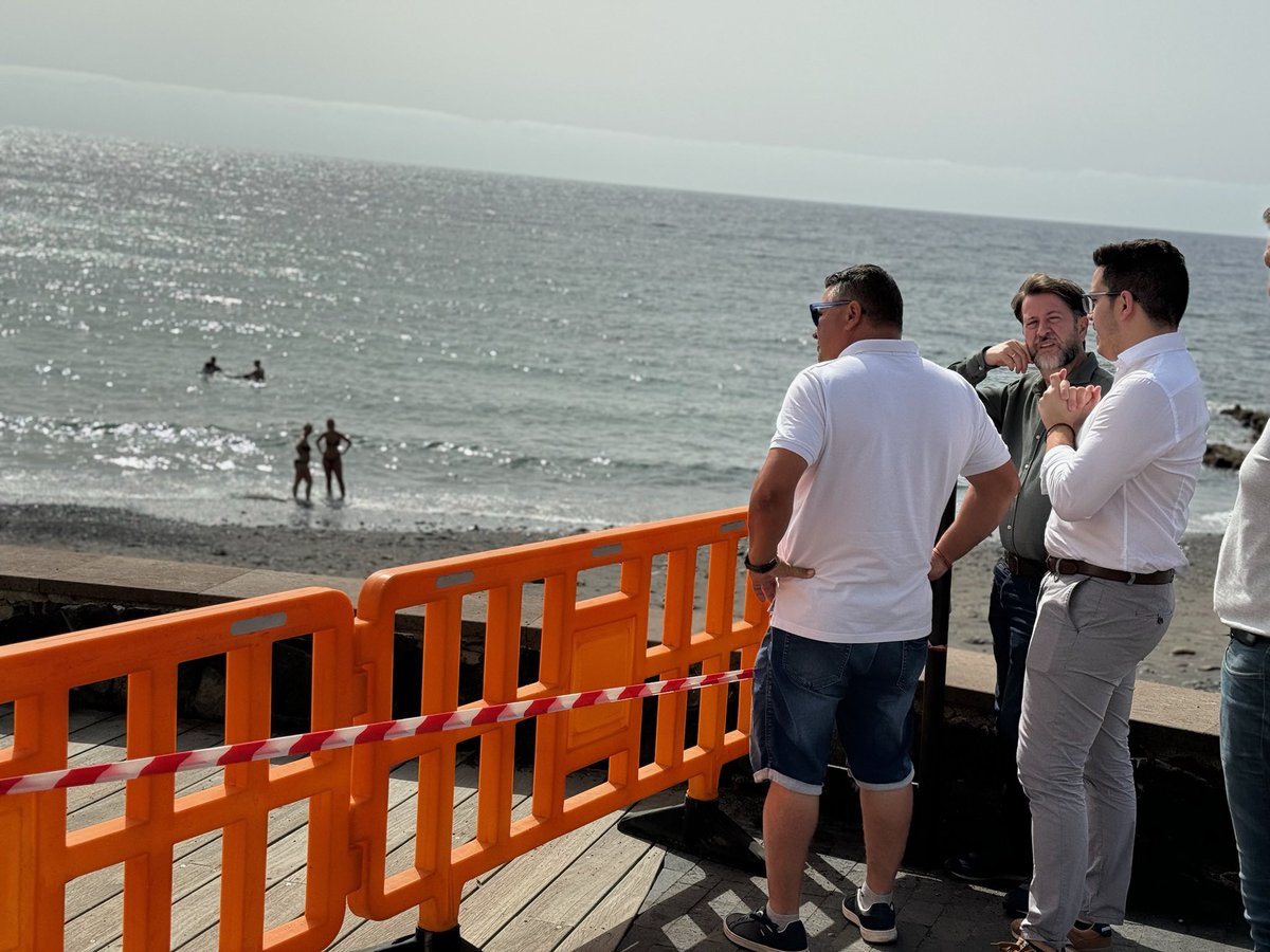 CarlosislaUE's tweet photo. Iniciamos las visitas a los municipios de Canarias para dar a conocer la importancia de las #eleccionesEuropeas🇪🇺 Hoy nos vinimos a Arico y pudimos ver los daños del reciente temporal marítimo. La Unión Europea tiene ayudas para prevenir y hacer frente a este tipo de problemas. Nos ponemos manos a la obra. 

#AricoesEuropa