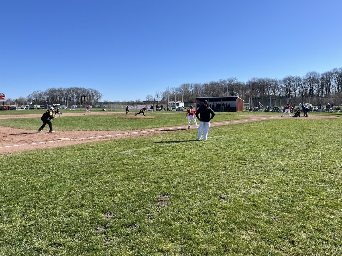 Varsity Baseball leads Tri County 4-0 after four innings of play! 

#goredhawks #gocedar