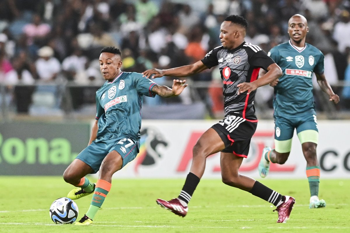 HALFTIME❗ Orlando Pirates and AmaZulu entered the halftime break level at 1-1 in their Nedbank Cup quarter-final clash on Saturday evening. MORE: brnw.ch/21wIMUN