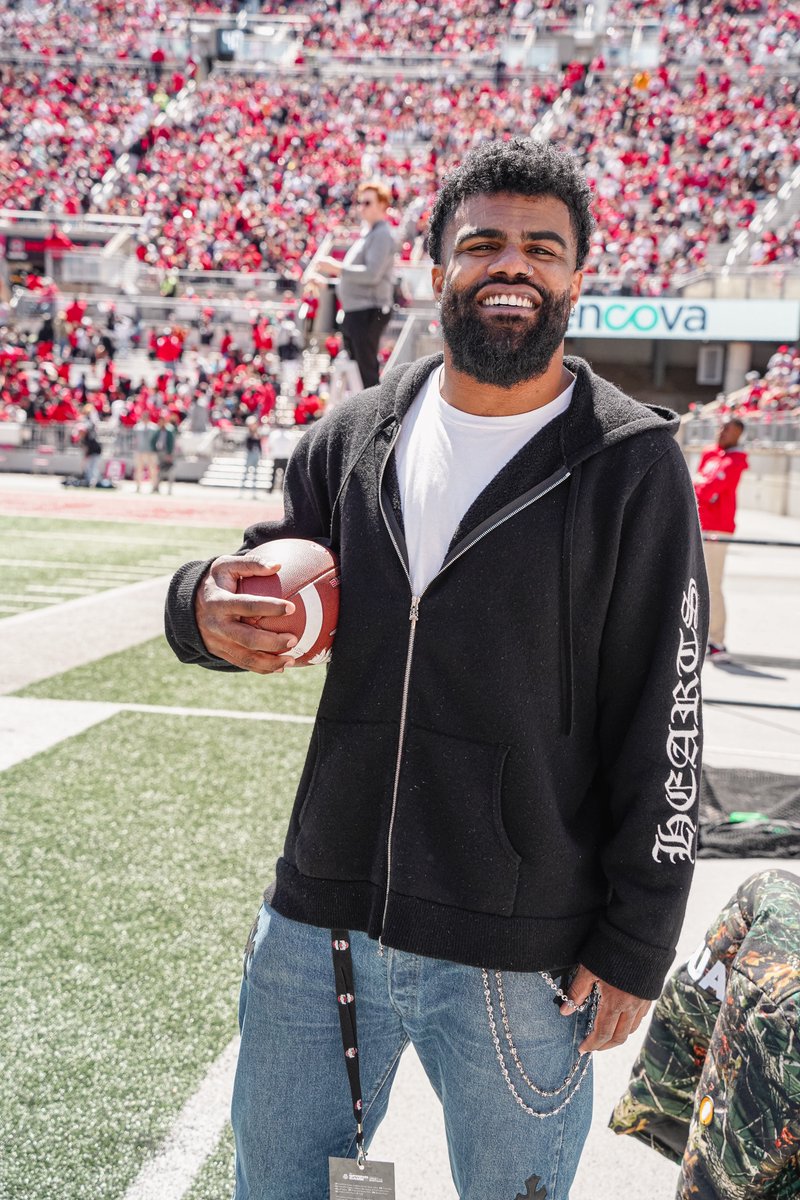 ZEEEEEEKKEEEEEEE 🗣️ @EzekielElliott | #GoBucks