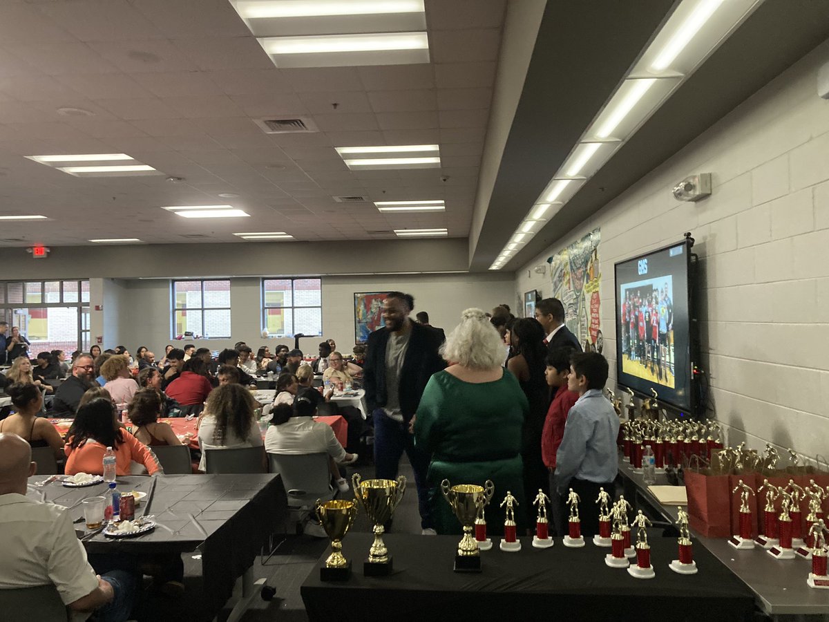 Congrats to all our award winner at our Wrestling Program Banquet. It was another Elephantastic season for our MS, JV, Girls & Boys Var Teams. The future looks bright! Shout out to our Mr./Ms. Red Elephant -Sky & Emely.. they are the Red Elephant Standard for others to follow.