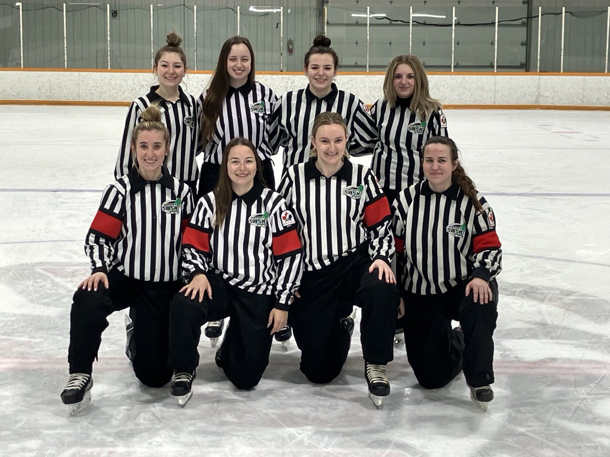 ⁦@hockeysask⁩ Female U18 Sask First Tournament Officials are all smile for day 2 in Balgonie. #EarnYourStripes