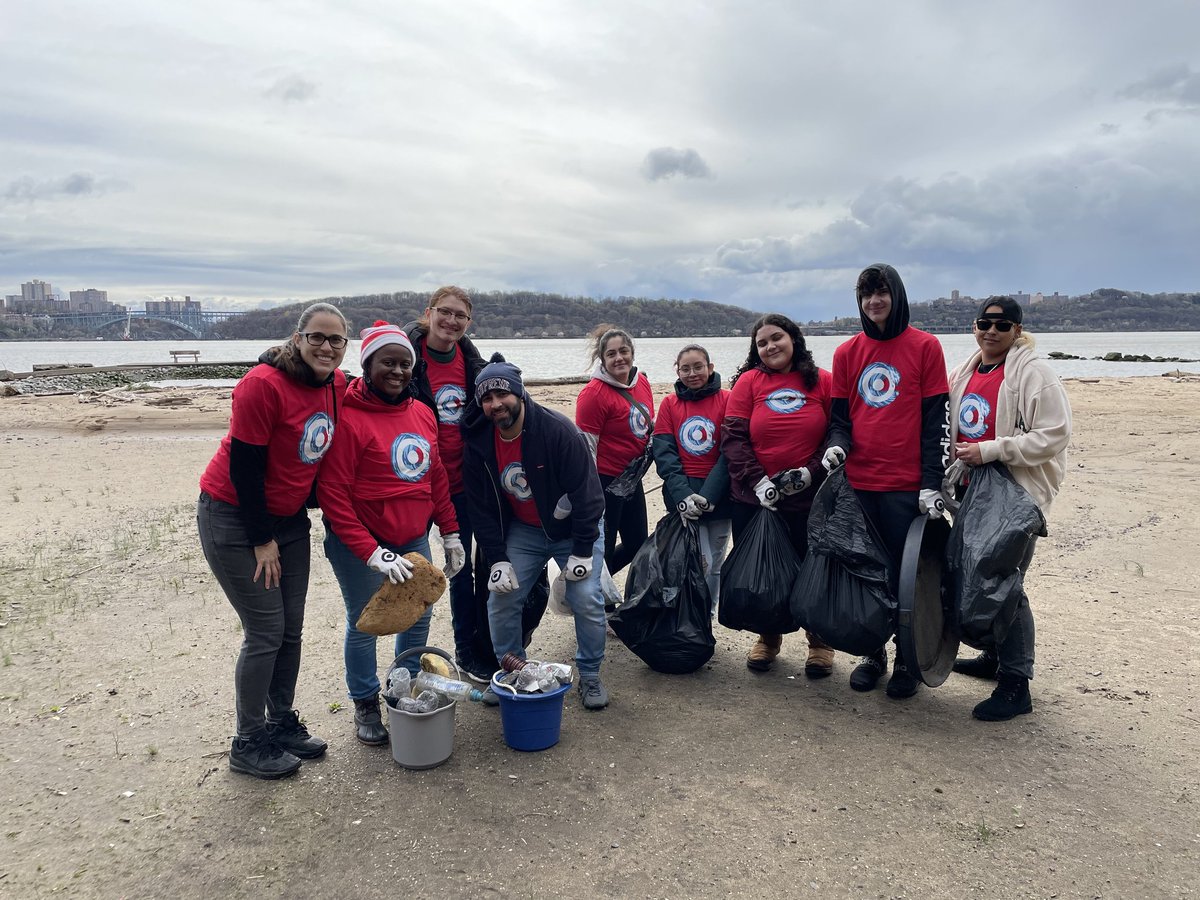 Sandy Hayes tweet media