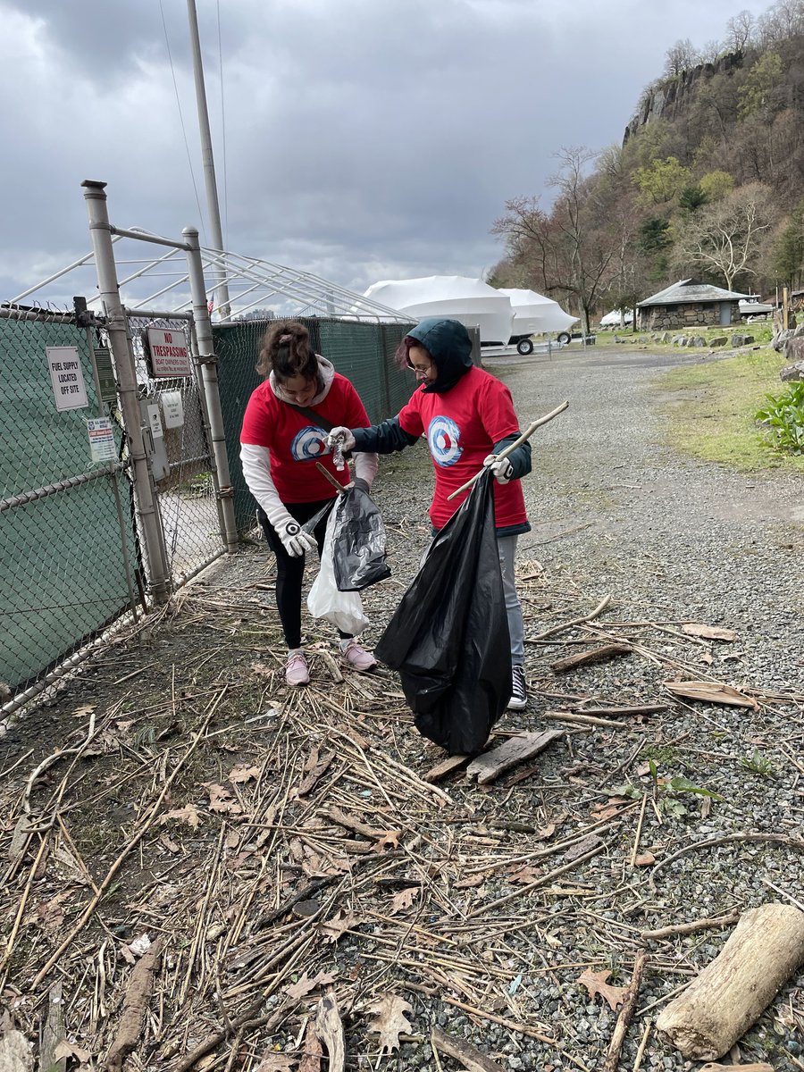 Sandy Hayes tweet media