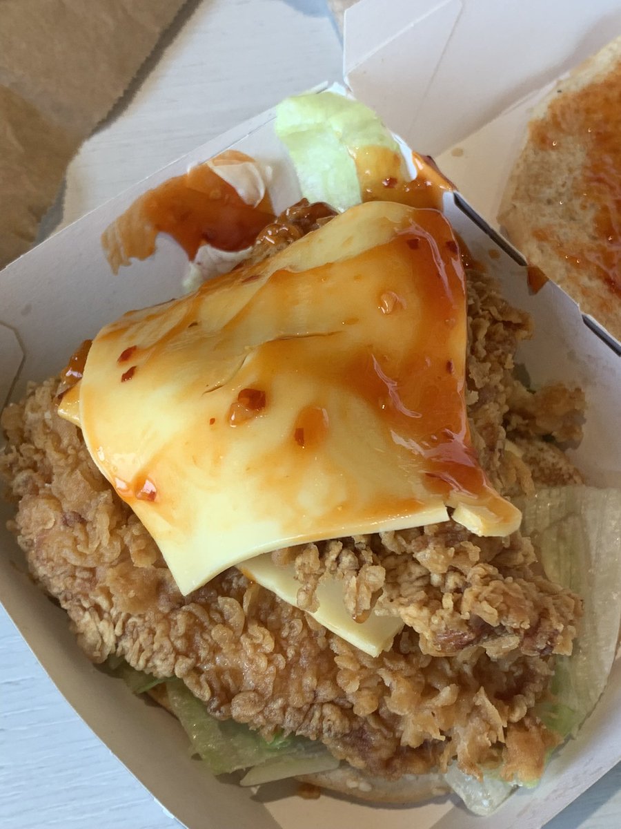 antt69's tweet photo. @KFC_UKI your Kirkby store has pride in appearance of its food was absolutely rank https://t.co/H2R7hx6EUJ