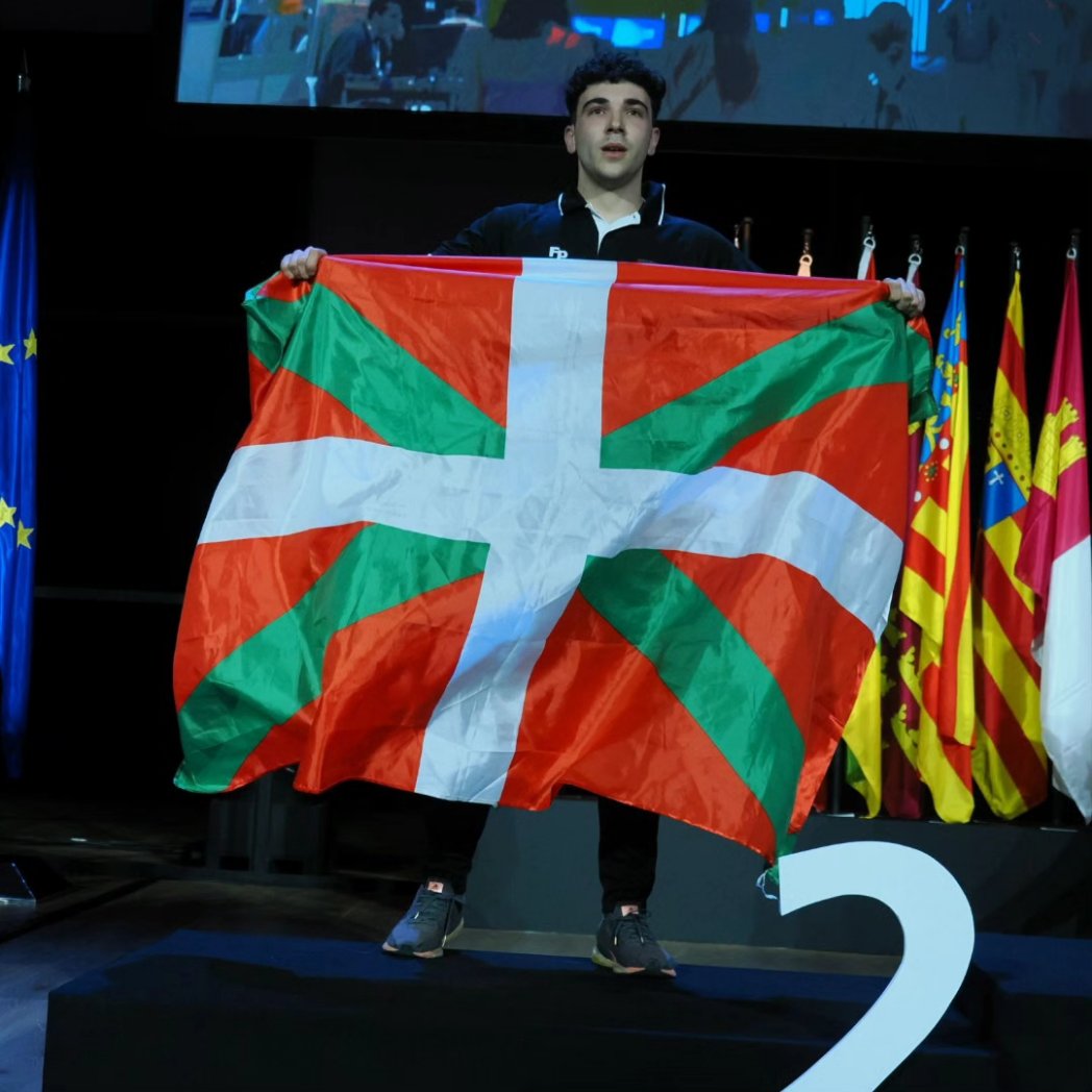 ZubietaLHII's tweet photo. [EUS] Zorionak Ibai! Zilarrezko domina #SpainSkills2024 Kontrol Industrial espezialitatean! Zorionak dominagatik eta hona iristeko egindako ibilbide eta lan guztiagatik, guztiz merezitako saria!
@FPeuskadi @tknika
@ikaslangipuzkoa @noaua @txintxarrieus https://t.co/DCgVhNGGu1