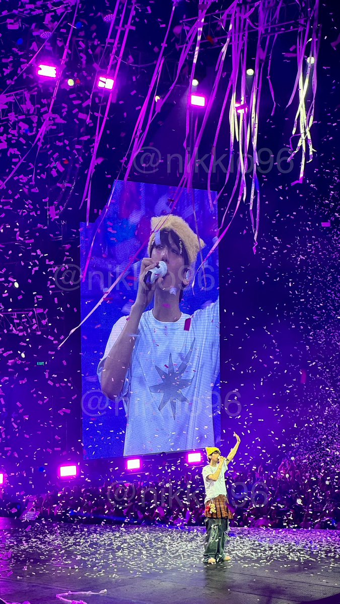 What a show. What a performer. What an artist. So so proud of you, @BAEKHYUN_INB100 . You deserve all the love & recognition for making #LONSDALEITEinMANILA the concert that it is. 🔥🔥🔥🔥 @B_hundred_Hyun @INB100_official @WilbrosLive @applewood_kr