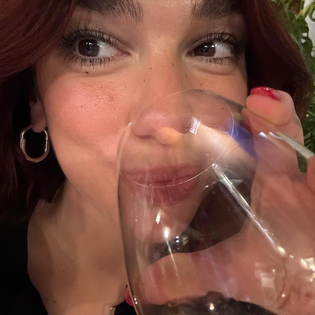 DUALIPA's tweet photo. disfrutando muchoooo 🇪🇸🇪🇸🇪🇸🇪🇸🇪🇸 https://t.co/hvGyLPZptb