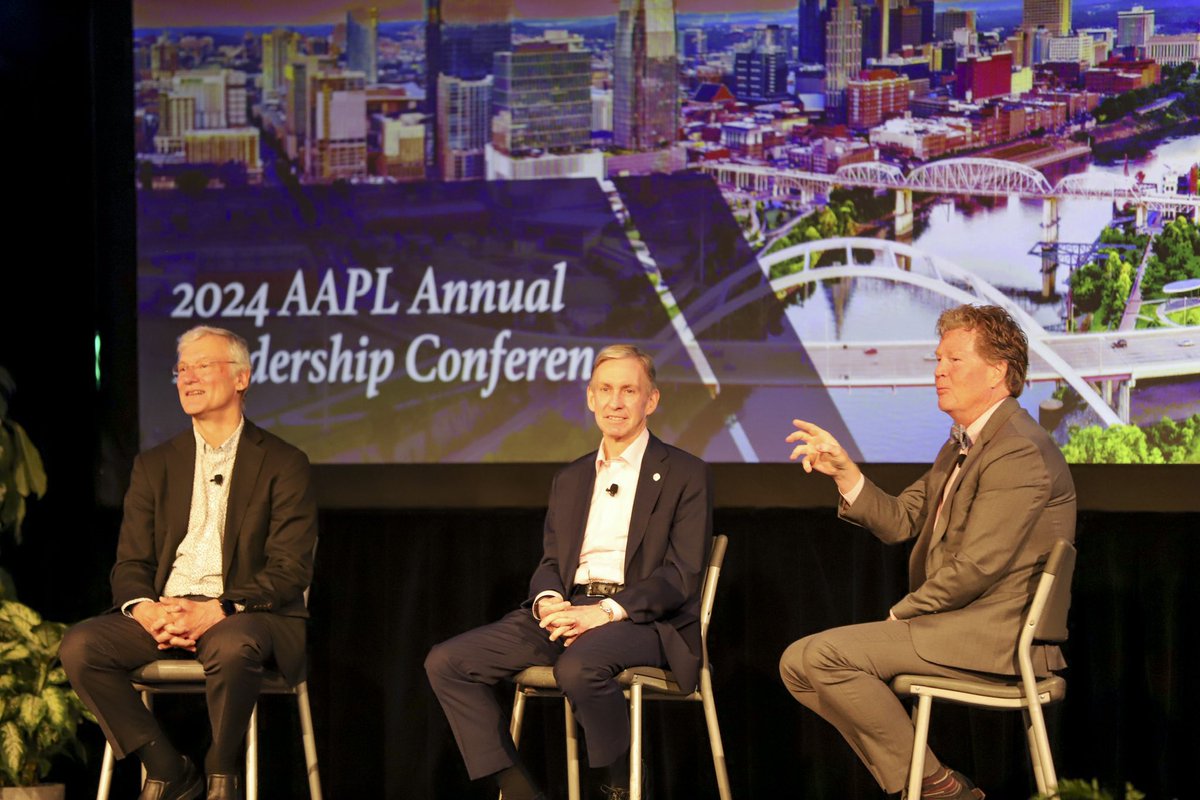 Delighted to represent @MDAndersonNews at this morning's @PhysiciansLead Annual Leadership Conference keynote. It was a great conversation with @PeterAngood and @JohnToussaintMD on our experiences in leadership and cultural transformation. Thanks for having me! #EndCancer