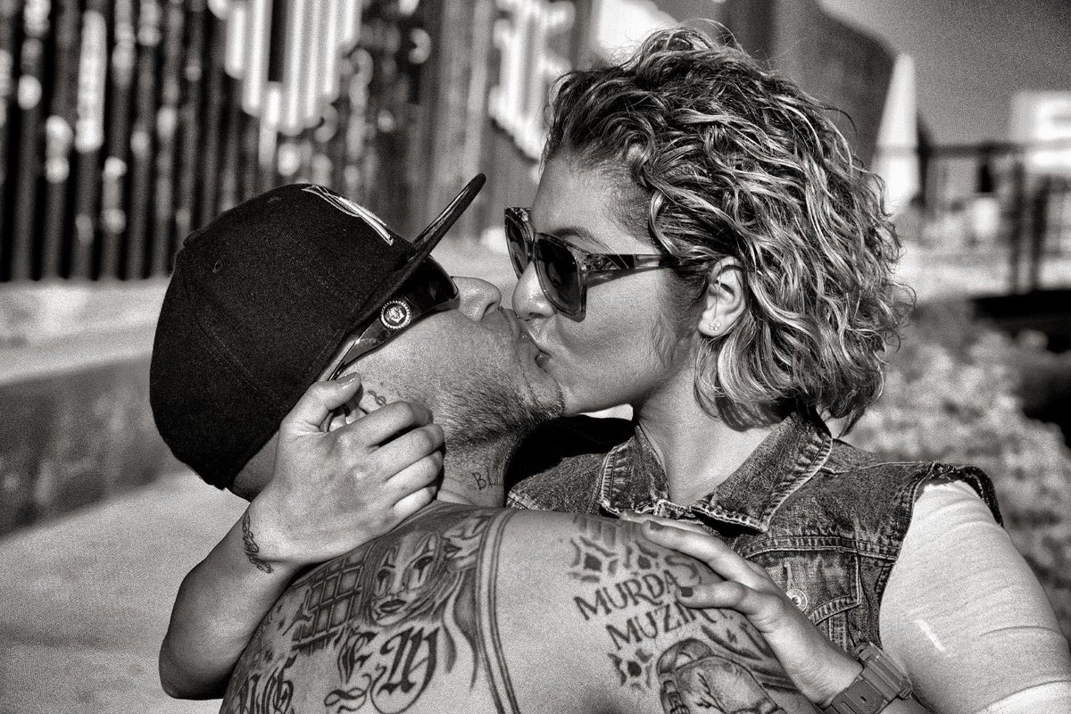 Hoy es el #DiaInternacionalDelBeso ¡a celebrarlo!