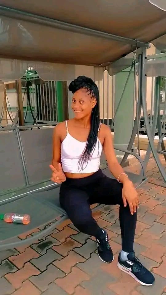 bbkigalifm's tweet photo. 🙏Update

Minisiteri y'ubuzima muri Zambiya itangaje ko abaganga bari kwita kuri Rainford Kalaba bavuze ko bitararangira,amerewe nabi,ari muri Koma,ariko ntarashyiramo umwuka

Charlene Mkandawire,inshuti ye bari kumwe bakora accident yo byarangiye

#GodOverEverthing https://t.co/rMlyBJoACe
