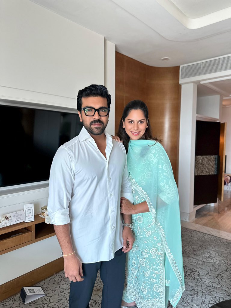 Congratulations 🎊 for Doctorate @AlwaysRamCharan 🎊💐

@upasanakonidela ❤️#RamCharan #Gamechanger