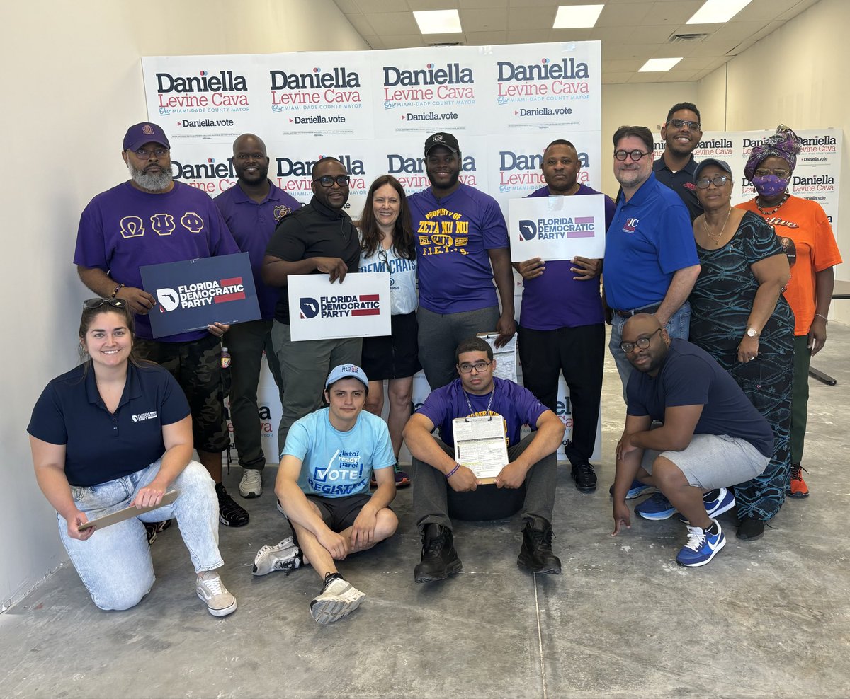 Excited to join the @MiamiDadeDems and Senator @ShevrinJones in Miami Gardens to help register voters and enroll them in VBM. Together we are empowering our community one voter at a time to vote for @DebbieforFL!